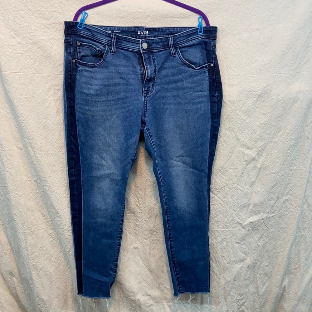 EVRI Blue Ankle & Cropped Jeans
